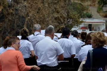 La Gavia procesiona a sus patronos en el último día de su fiesta (Foto Francisco Javier Santana)